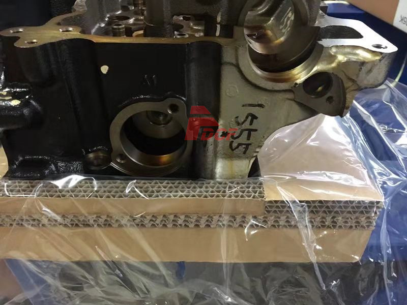 Cabeça de cilindro eletrônica 8 - 98180566 - 0 de 6HK1 Injecton para peças sobresselentes da máquina escavadora